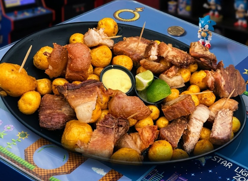 Chicharrón con Papa Criolla (10 pers.)